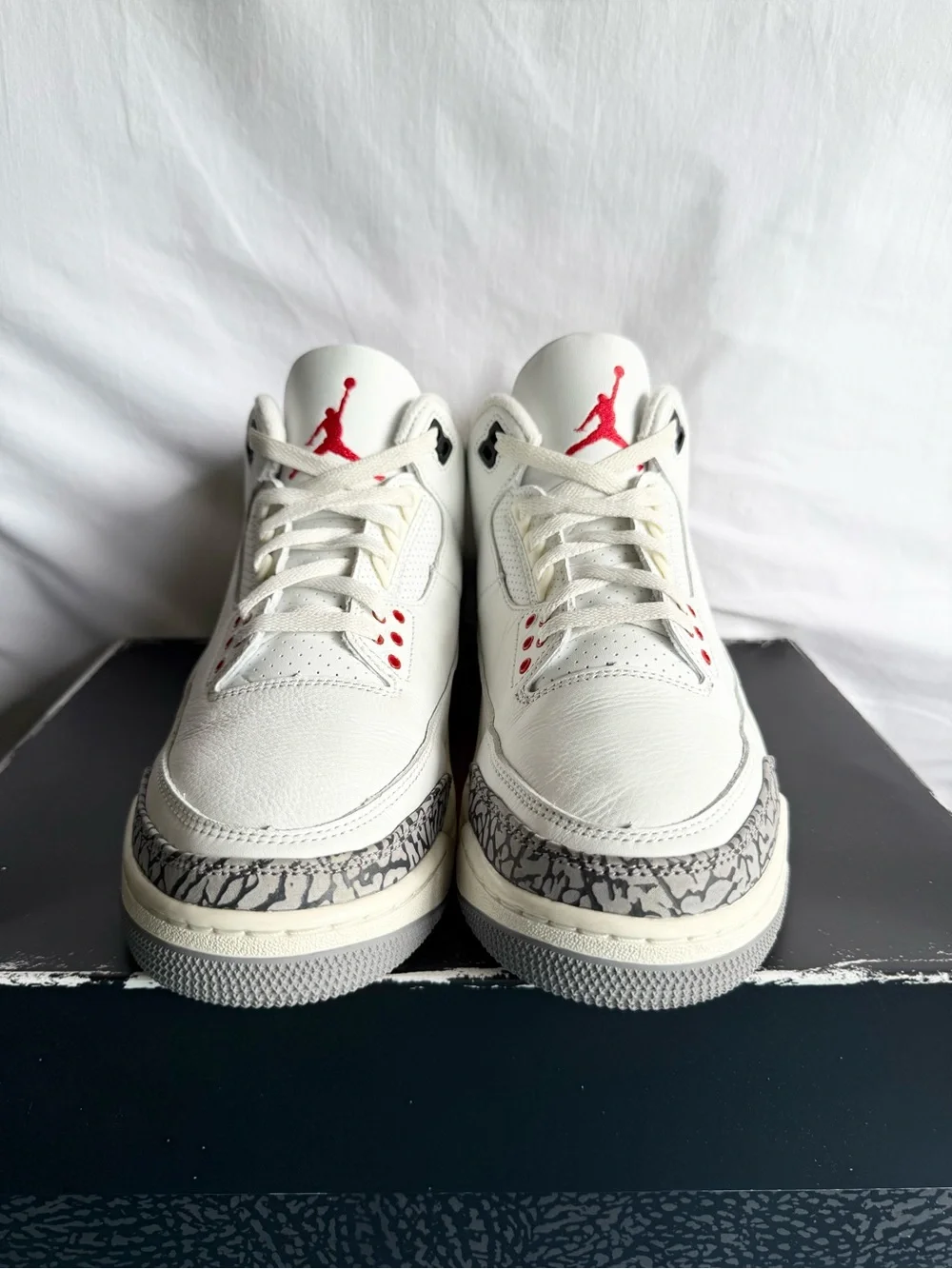 AUTHENTIC Jordan 3 White Cement Reimagined size 10.5 DN3707-100 2022 PRE-OWNED